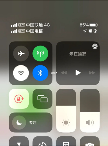 鲁甸苹果手机维修分享iPhone双卡信号解决办法 