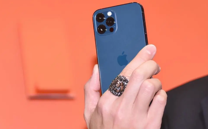 鲁甸苹果手机维修分享iPhone12系列重启方法教程 