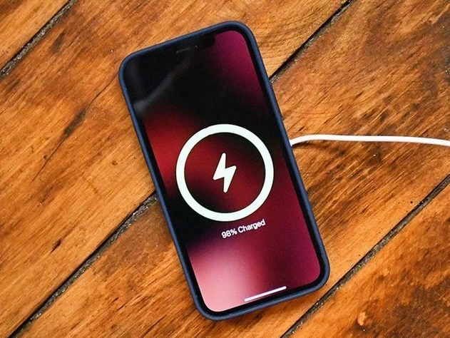 鲁甸苹果手机维修分享iPhone 12可以随便充电吗 